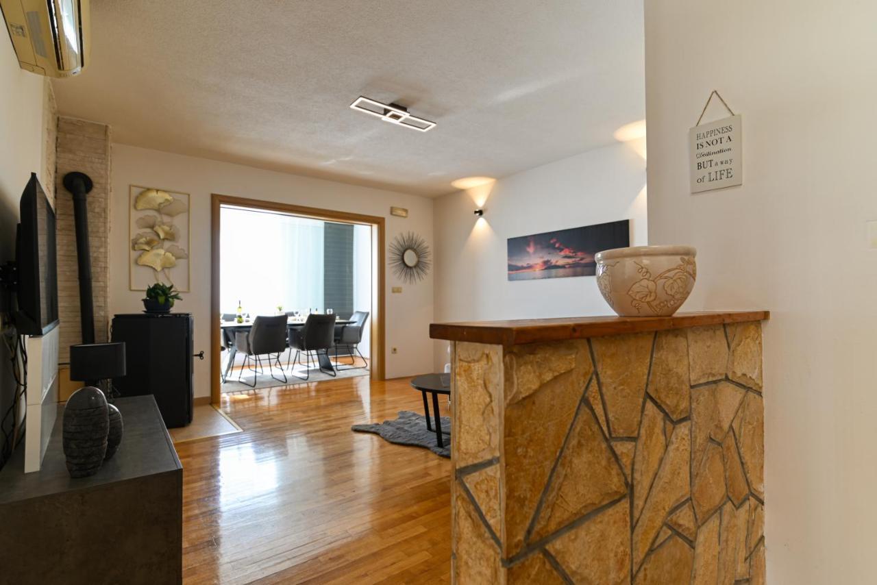 Apartmani Cesarica Trogir Bagian luar foto