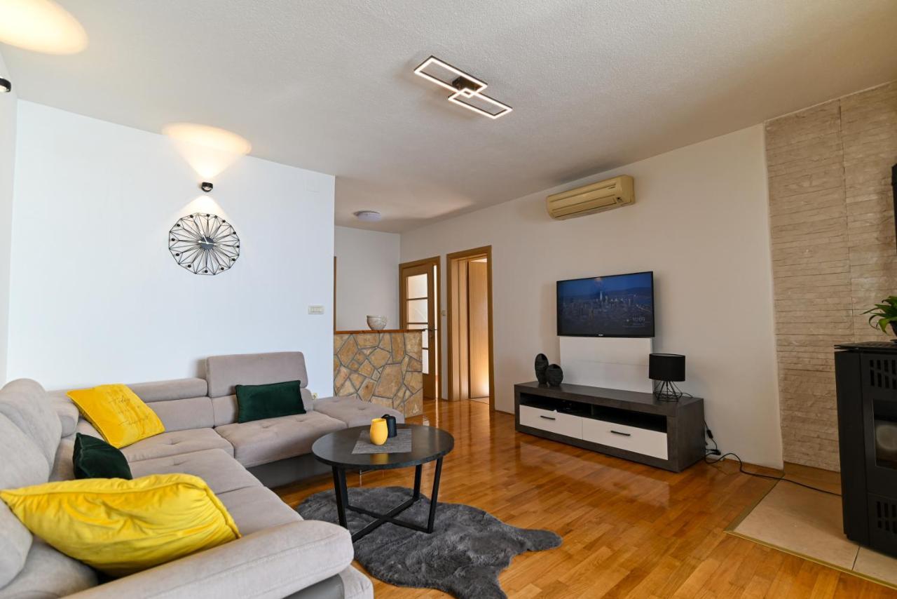 Apartmani Cesarica Trogir Bagian luar foto