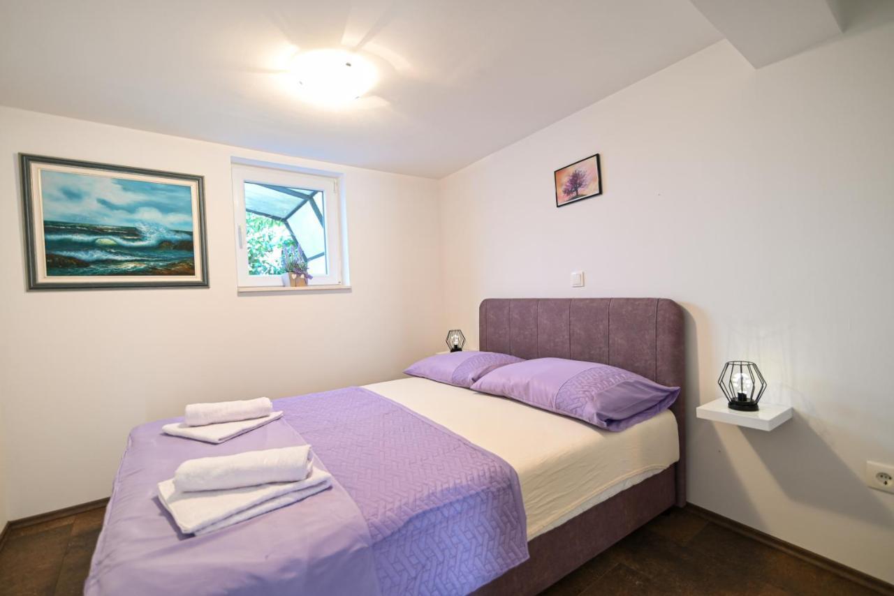 Apartmani Cesarica Trogir Bagian luar foto