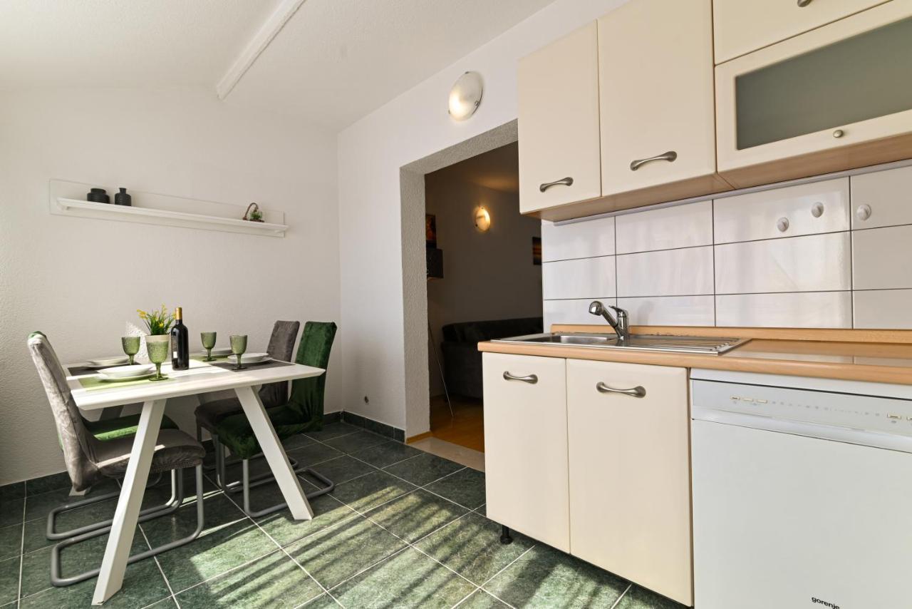 Apartmani Cesarica Trogir Bagian luar foto