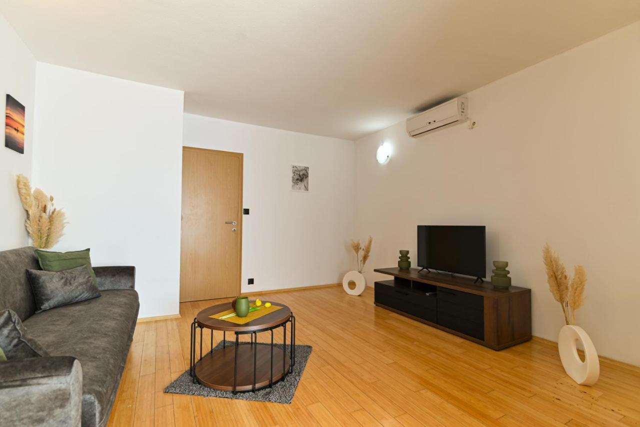 Apartmani Cesarica Trogir Bagian luar foto